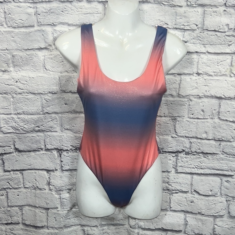 Cabana Del Sol one piece bubble gum  pink\blue bathing suit. size small